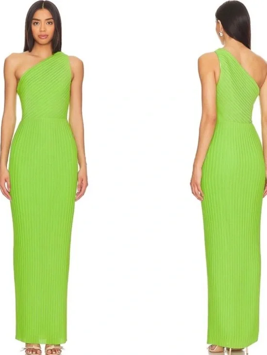 Solace London Adira Pleated Maxi Dress in Green - Picture 3 of 11